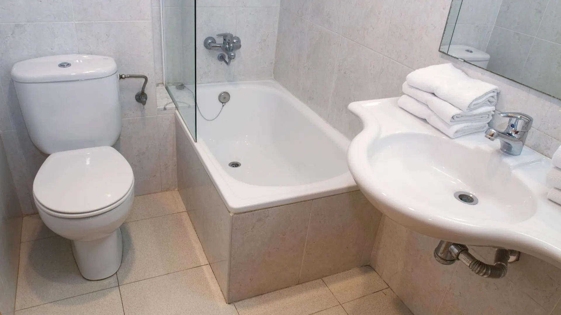 Rentalmar Los Peces Apartments Salou